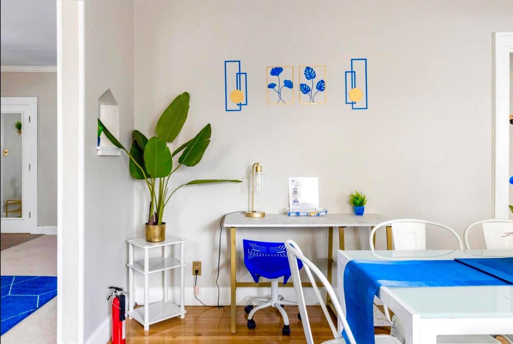 The Sapphire Haven - Your Old Brooklyn Oasis Awaits Families, Couples, Business Travelers Near Downtown With Parking, 300 Mb Wifi & Self Check-In Cleveland Exteriér fotografie
