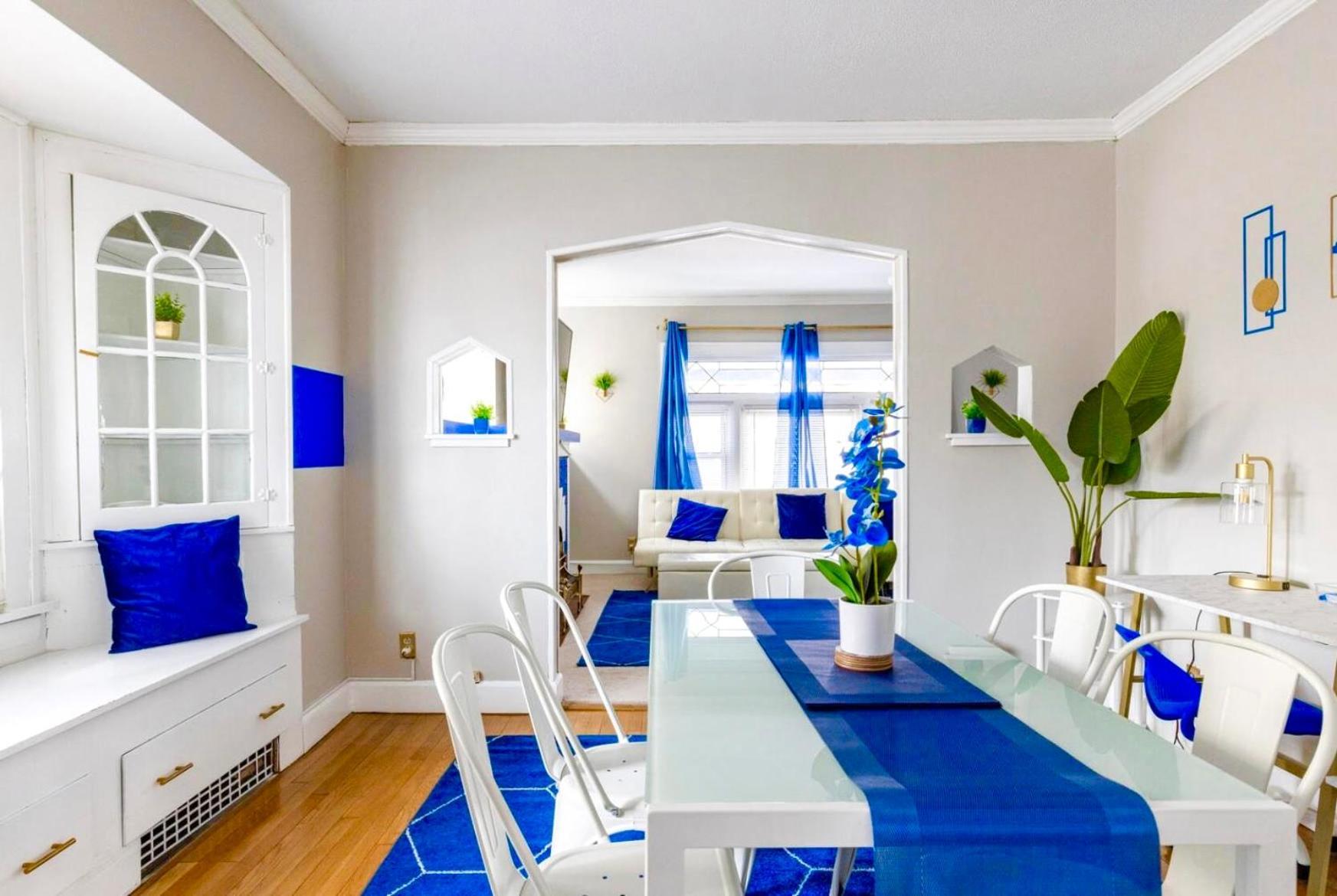The Sapphire Haven - Your Old Brooklyn Oasis Awaits Families, Couples, Business Travelers Near Downtown With Parking, 300 Mb Wifi & Self Check-In Cleveland Exteriér fotografie