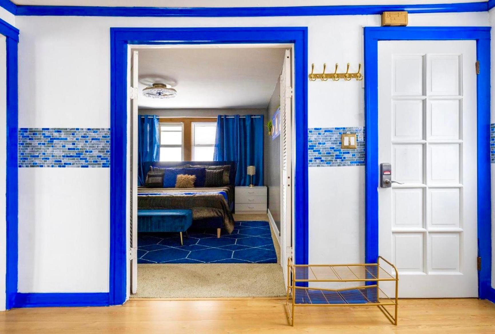 The Sapphire Haven - Your Old Brooklyn Oasis Awaits Families, Couples, Business Travelers Near Downtown With Parking, 300 Mb Wifi & Self Check-In Cleveland Exteriér fotografie
