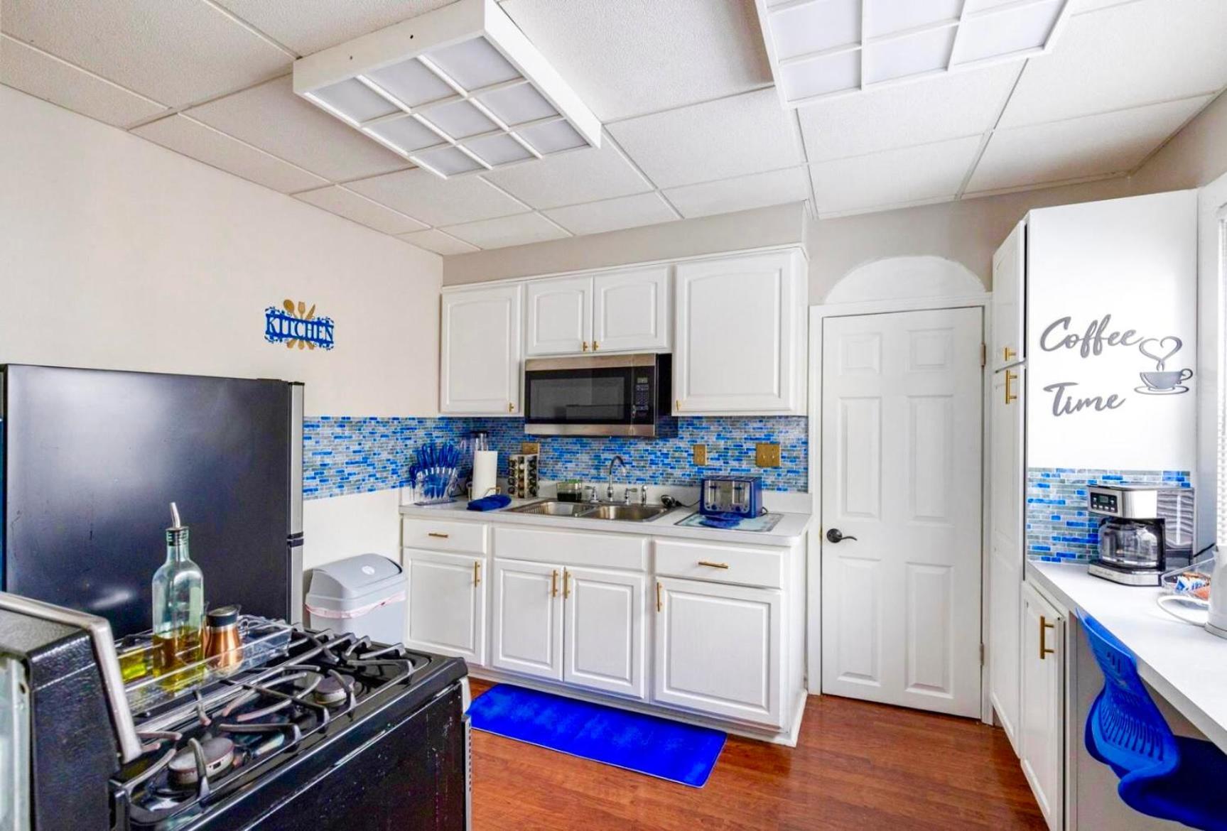 The Sapphire Haven - Your Old Brooklyn Oasis Awaits Families, Couples, Business Travelers Near Downtown With Parking, 300 Mb Wifi & Self Check-In Cleveland Exteriér fotografie