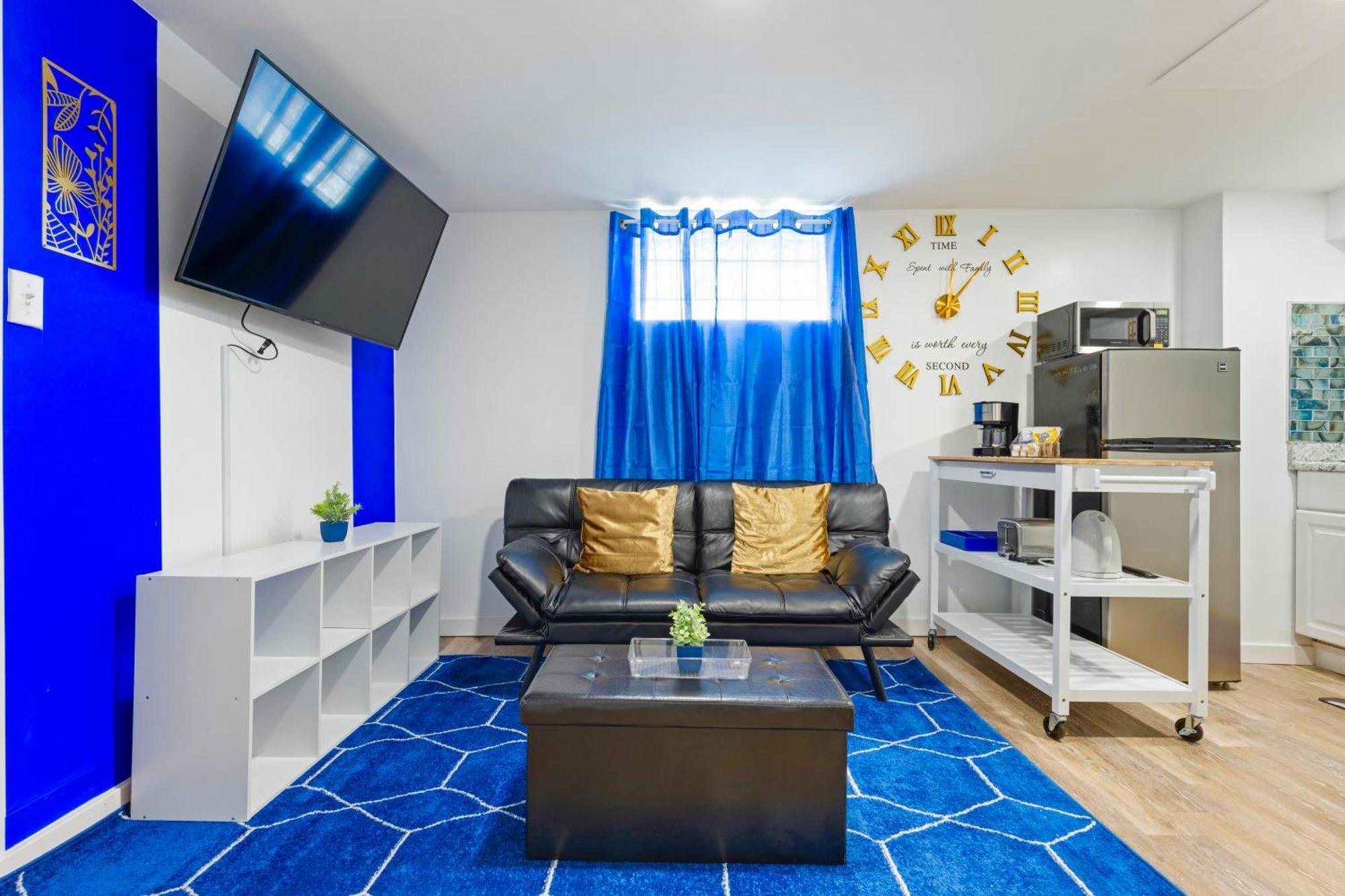 The Sapphire Haven - Your Old Brooklyn Oasis Awaits Families, Couples, Business Travelers Near Downtown With Parking, 300 Mb Wifi & Self Check-In Cleveland Exteriér fotografie